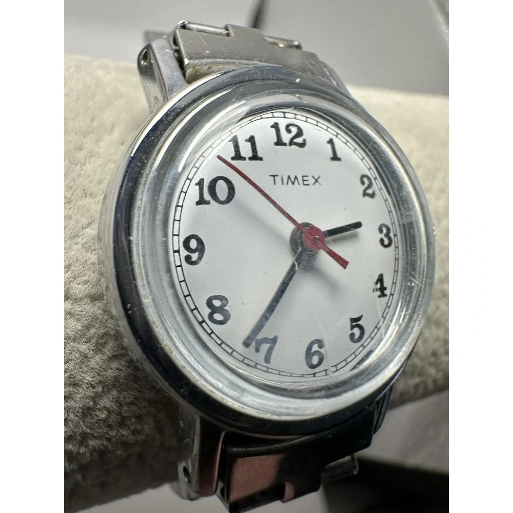 Timex 1979 Mercury Easy Reader Ladies Manual Wind 25MM 7.5
